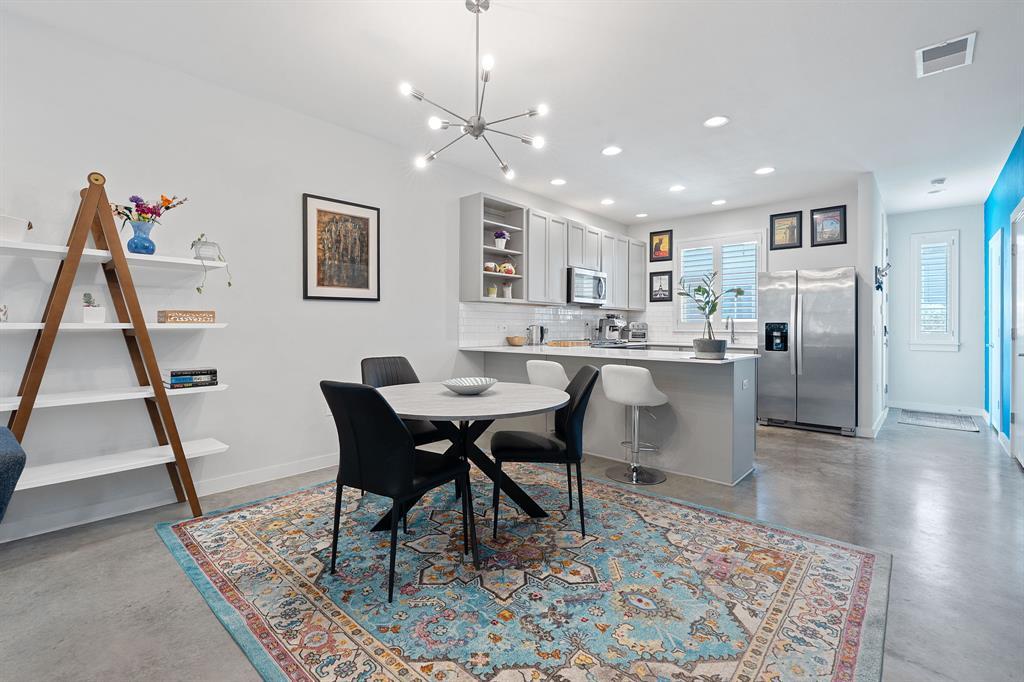 801 N Bluff Dr in Austin, TX - Building Photo