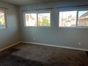 2000 Carnegie Ln in Redondo Beach, CA - Building Photo - Building Photo