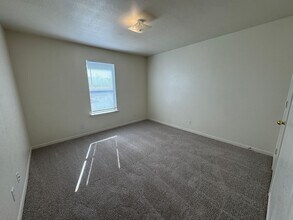 1003 Circle M Dr, Unit Apt B in Killeen, TX - Foto de edificio - Building Photo