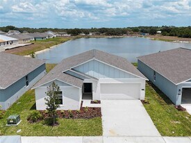 2711 Pioneer Trl in Eagle Lake, FL - Building Photo