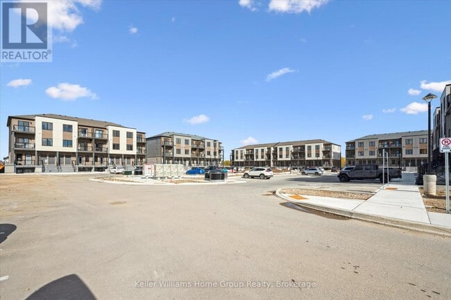 940 St David St N in Centre Wellington, ON - Building Photo - Building Photo