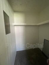 1706 S Fern St in Wichita, KS - Foto de edificio - Building Photo