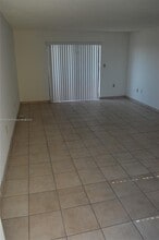 1334 Collins Ave in Miami Beach, FL - Building Photo - Building Photo