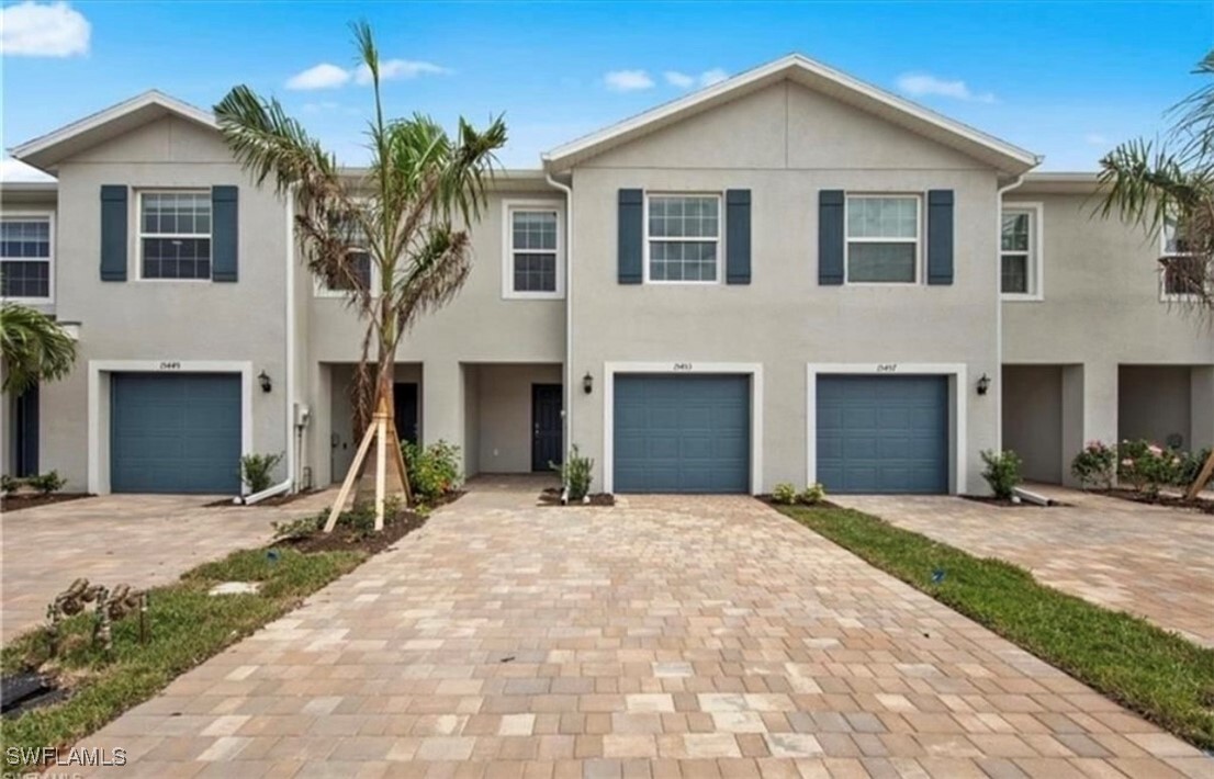 15115 Wildflower Cir in Naples, FL - Foto de edificio