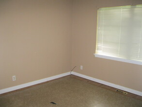 411 Bonnie St in Glennville, GA - Building Photo - Building Photo