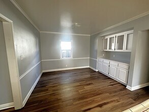 8806 Haskell Ave in Los Angeles, CA - Building Photo - Building Photo