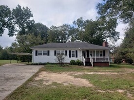 2291 N Highway 101 in Greer, SC - Building Photo