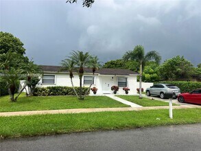 15341 SW 307th Rd in Homestead, FL - Building Photo - Building Photo