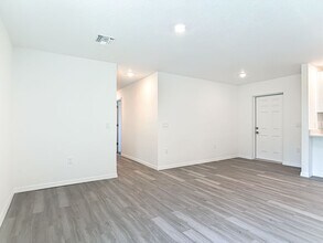 5565 Lavender Ave in North Port, FL - Building Photo - Building Photo