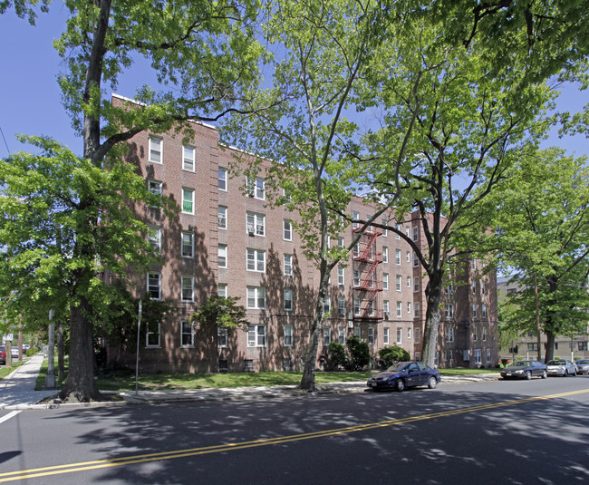 103 Chancellor in Newark, NJ - Foto de edificio - Building Photo