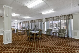 Madison Tower (55+) in Stockton, CA - Foto de edificio - Building Photo