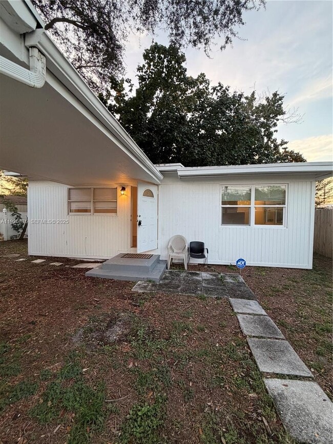 property at 3219 Windsor Ave