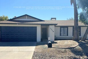 3219 E St John Rd in Phoenix, AZ - Building Photo