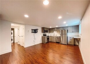 516 2nd Ave S in Kirkland, WA - Building Photo - Building Photo