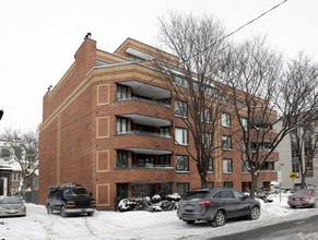 Gilmour Place in Ottawa, ON - Building Photo - Building Photo