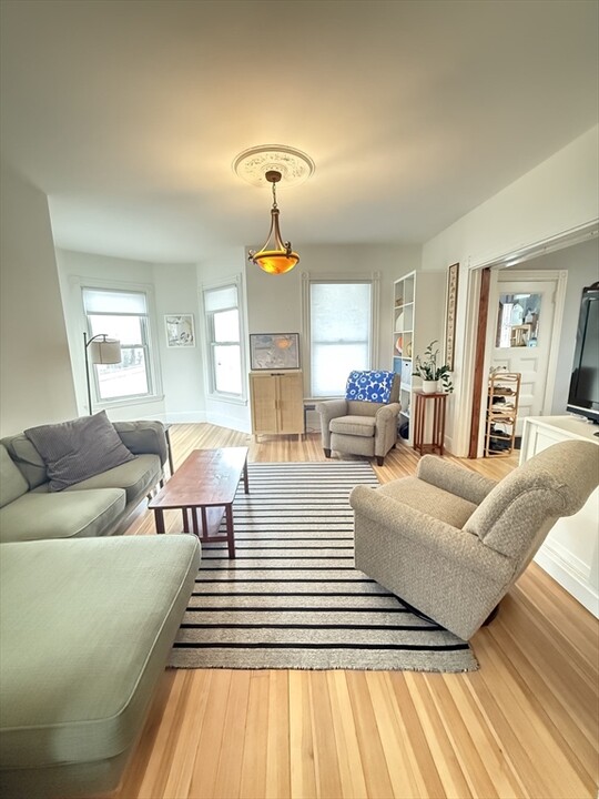 51 Sagamore St in Boston, MA - Building Photo