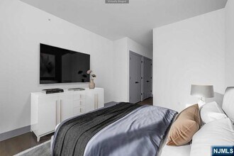 1435 10th St in Fort Lee, NJ - Foto de edificio - Building Photo