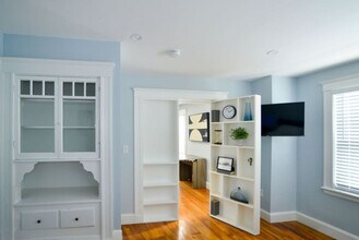 53 Montvale Ave in Stoneham, MA - Building Photo - Building Photo
