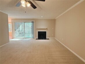 7024 Somerset Cir in Alpharetta, GA - Building Photo - Building Photo