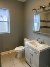 8053 S Champlain Ave in Chicago, IL - Building Photo - Building Photo