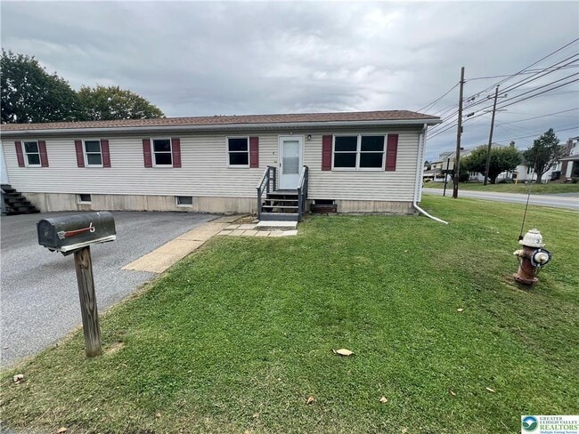 6 Eley St in Nazareth, PA - Building Photo - Building Photo