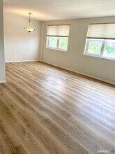 893 Farmington Ave in West Hartford, CT - Building Photo - Building Photo