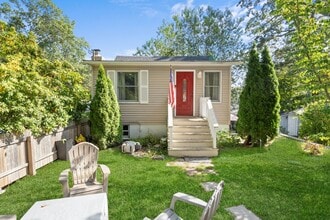 43 Sound Beach Blvd in Sound Beach, NY - Building Photo - Building Photo