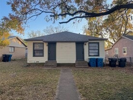 1326 W Shepherd St, Unit 1328 in Denison, TX - Building Photo