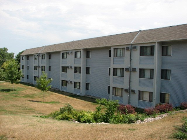 Riverview Apartments in Appleton, MN - Building Photo - Building Photo