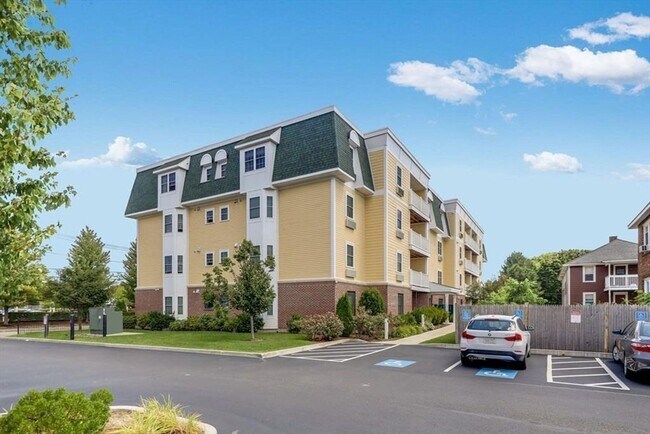 39 Fayette St in Quincy, MA - Building Photo - Building Photo