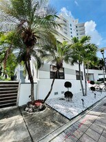 1470 Lincoln Ter in Miami Beach, FL - Building Photo