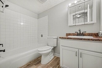 11736 Arbor St in Omaha, NE - Building Photo - Building Photo