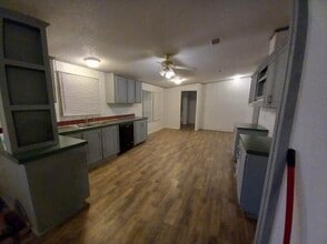 209 S Ave B in Burkburnett, TX - Building Photo - Building Photo