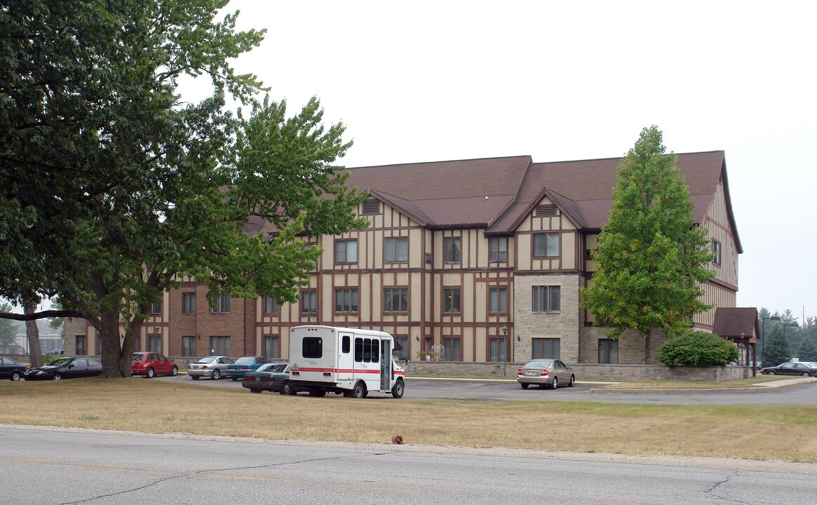 Stratford Commons in Elkhart, IN - Building Photo
