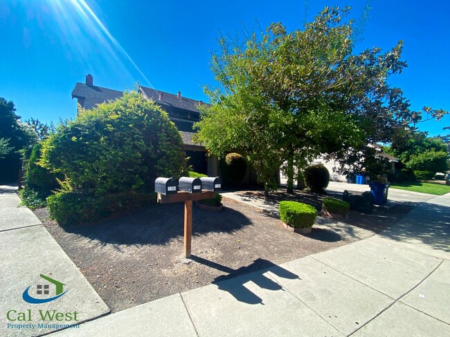 property at 1190 Calle Oriente