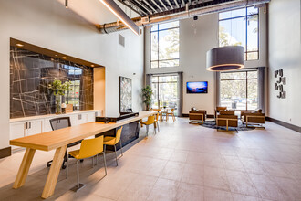 The Beck at Hidden River in Tampa, FL - Foto de edificio - Interior Photo