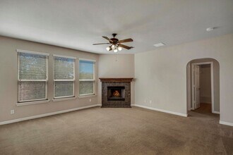 606 Buckle Ct in San Antonio, TX - Building Photo - Building Photo