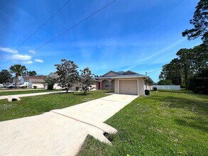 14 Buttonwood Ln in Palm Coast, FL - Building Photo - Building Photo