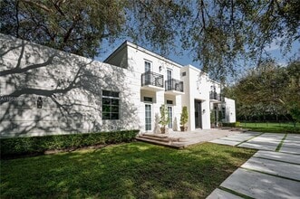 6355 SW 114th St in Pinecrest, FL - Building Photo - Building Photo