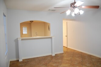 11118 Don Tomas Loop in Laredo, TX - Foto de edificio - Building Photo