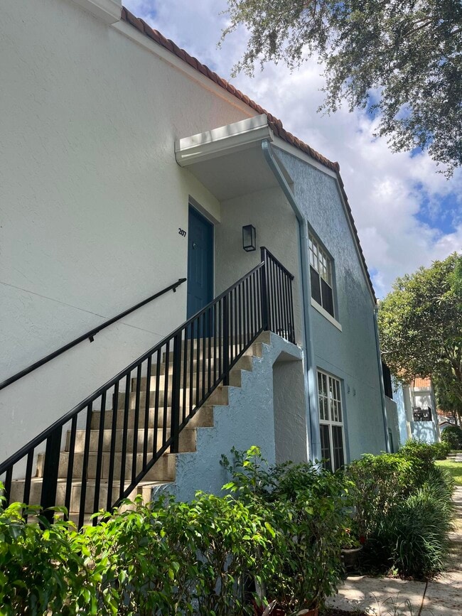 3259 Clint Moore Rd in Boca Raton, FL - Building Photo - Building Photo