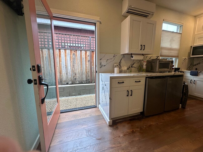 2534 Napier Ct, Unit Furnished Studio ADU in Napa, CA - Building Photo - Building Photo