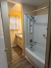 617 NW 6th St in Abilene, KS - Building Photo - Building Photo