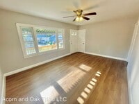 407 Academy St photo'