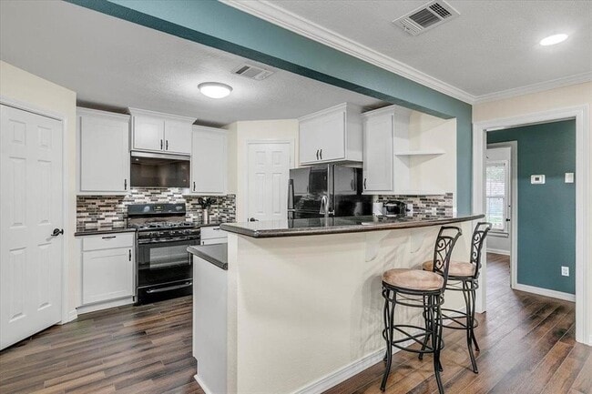 property at 3702 Travis Dr