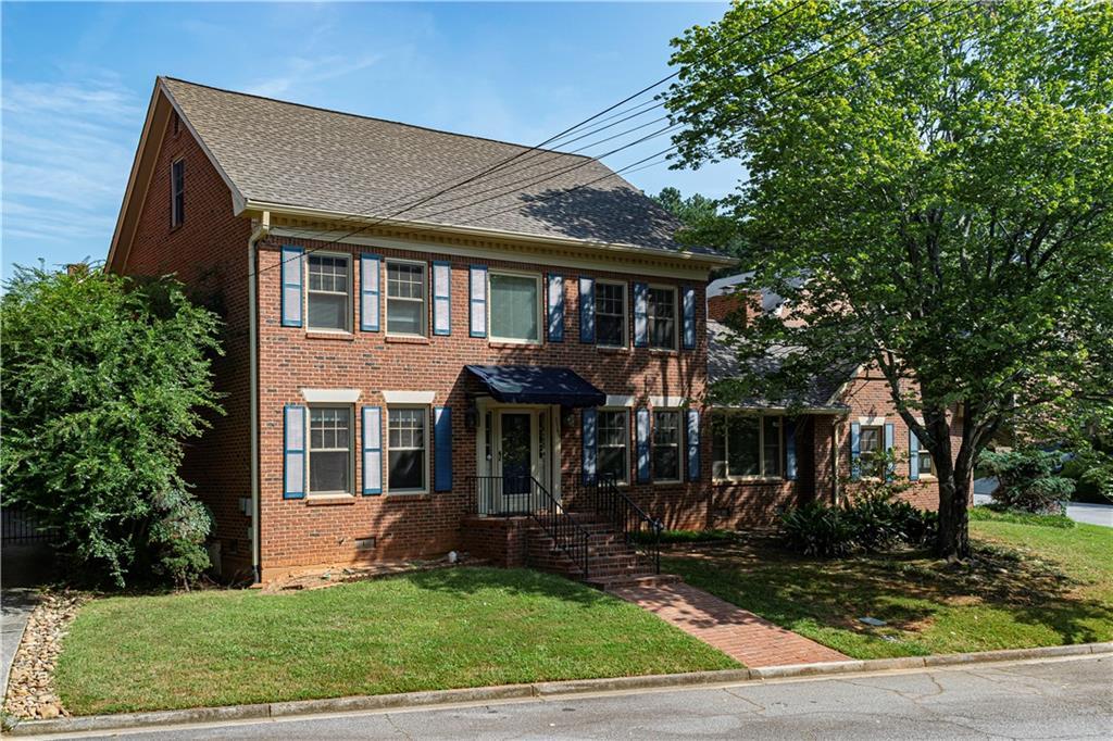 3165 Henderson Walk in Atlanta, GA - Building Photo
