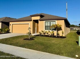 233 Bubbling Ln in Palm Bay, FL - Building Photo