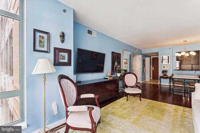 1150 K St NW in Washington, DC - Building Photo - Building Photo