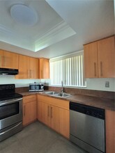 11061 NW 7th St, Unit 103 in Miami, FL - Building Photo - Building Photo