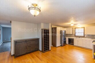 190 S Windham Rd in Willimantic, CT - Building Photo - Building Photo